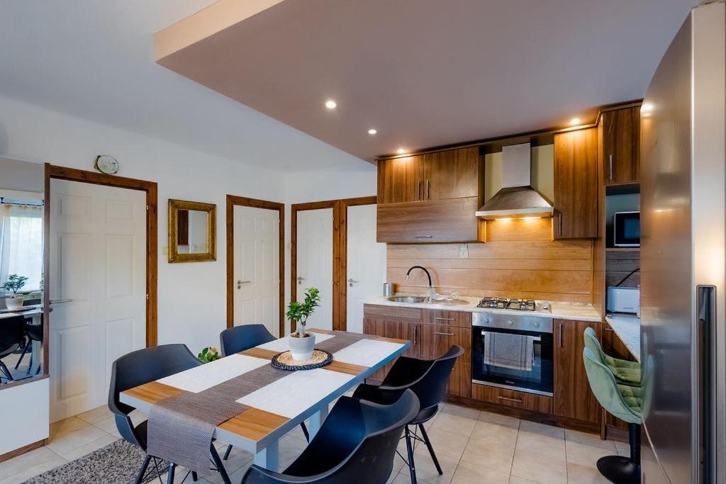 Fatima Apartman Шіофок Екстер'єр фото